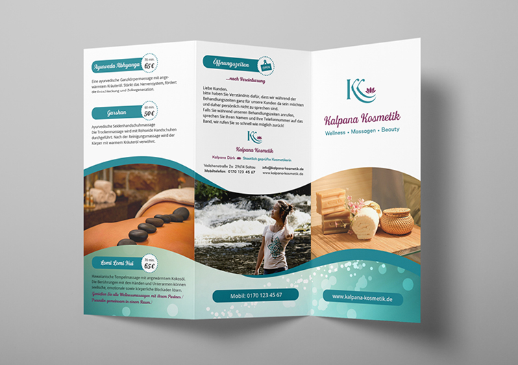 Flyer Design mit Bildwelt und Preisliste für ein Kosmetikstudio